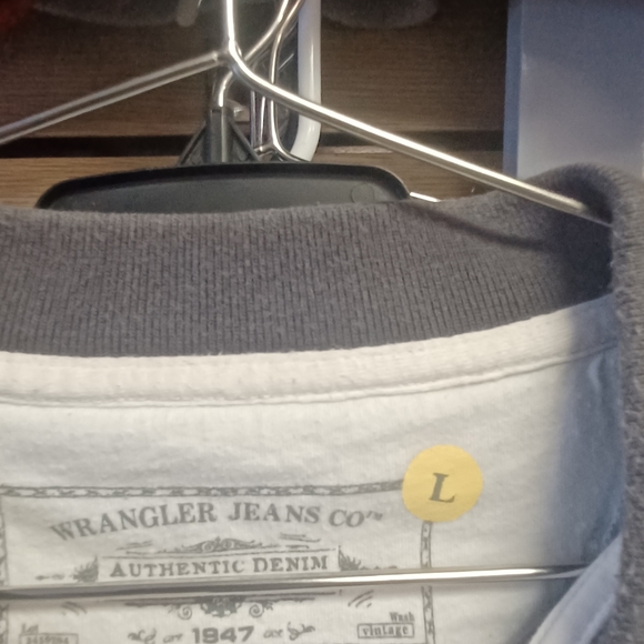 Shirt - Picture 3 of 3